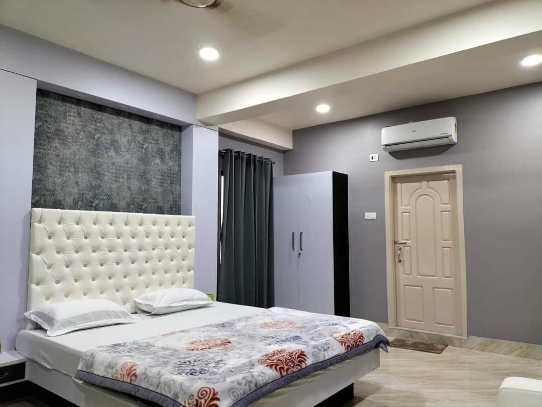 Radiant Club & Resort Imphal Exteriör bild